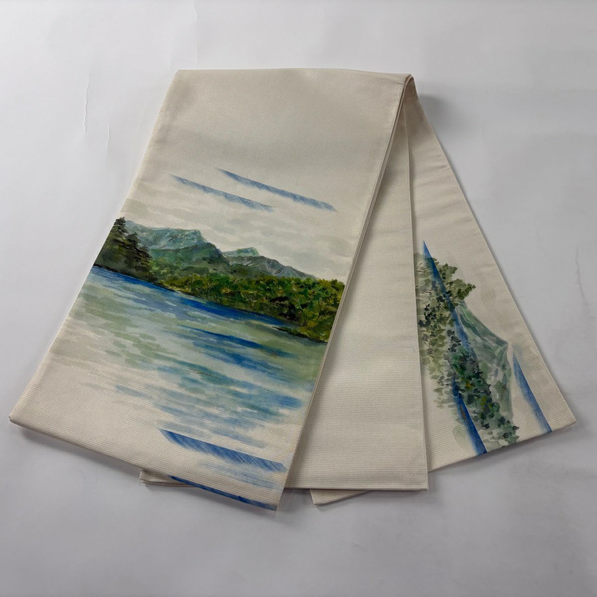 【美品】 袋帶 秀品級 落款あり 水邊的風景 磐梯山 金銀彩 金金箔 奶油色 大鼓圖案 純蠶絲