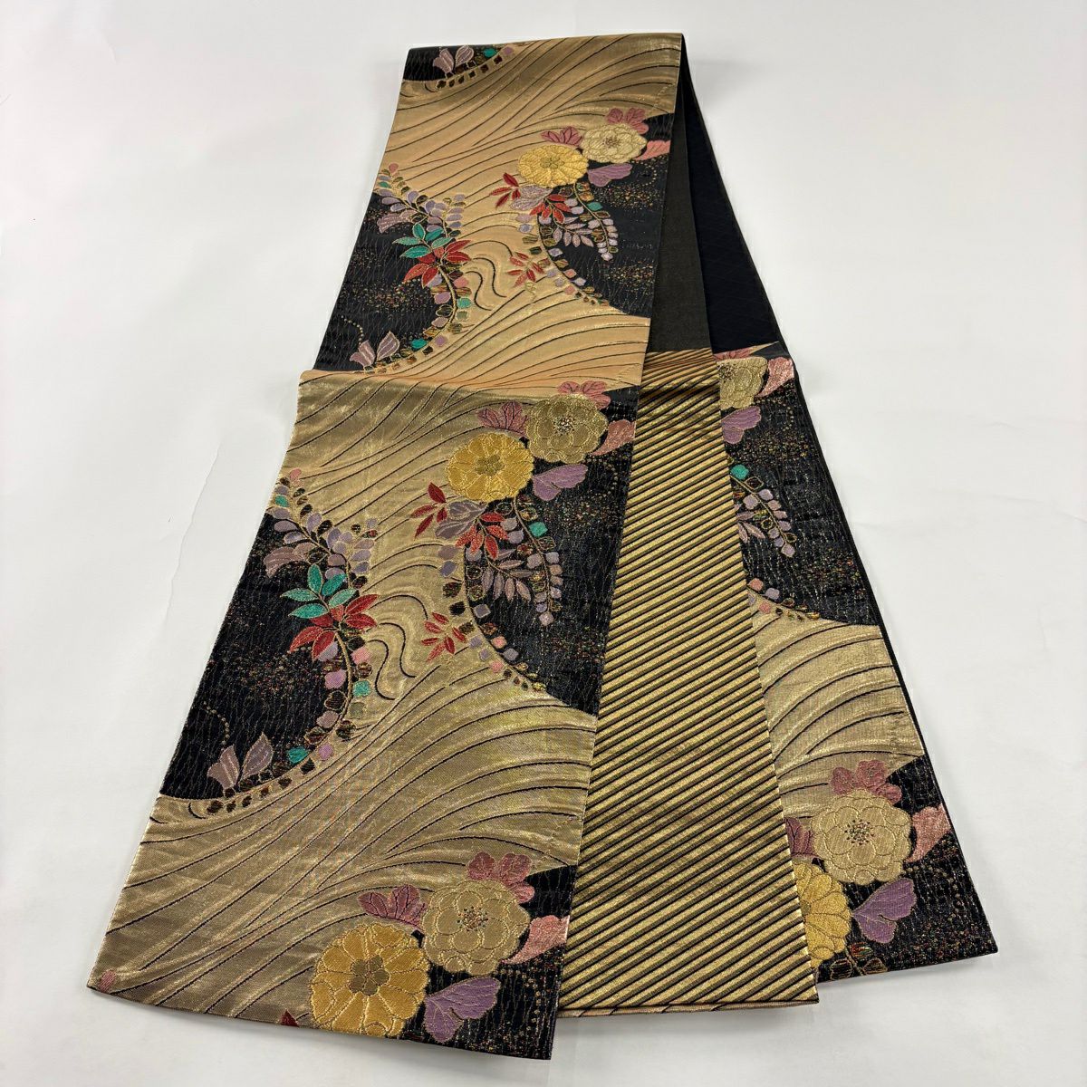 【美品】 袋帶 秀品級 草花紋紋 波 金銀彩 金金箔 黑 六通 純蠶絲