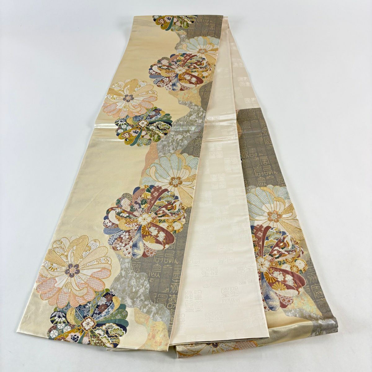 【美品】 袋帶 秀品級 菊花 花鳥 刺繡 金金箔 金色 六通 純蠶絲