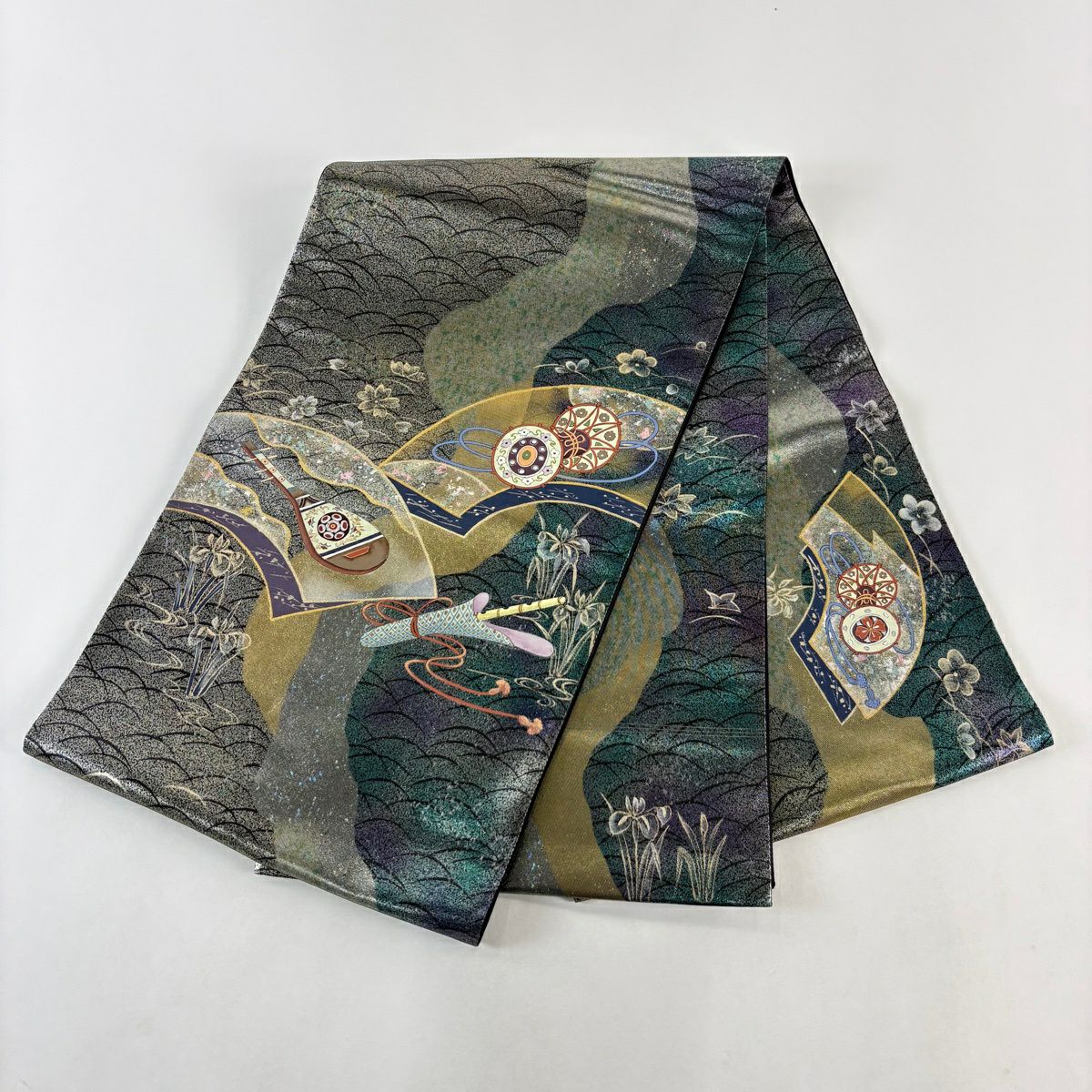 【美品】 袋帶 秀品級 和樂器 菖蒲 金銀彩 銀 お太鼓圖案 純蠶絲