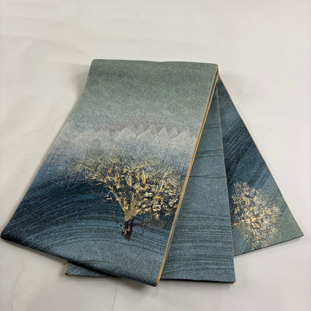 【美品】 袋帶 秀品級 附有落款 樹木 銀通 金銀彩 青綠 大鼓圖案 純蠶絲