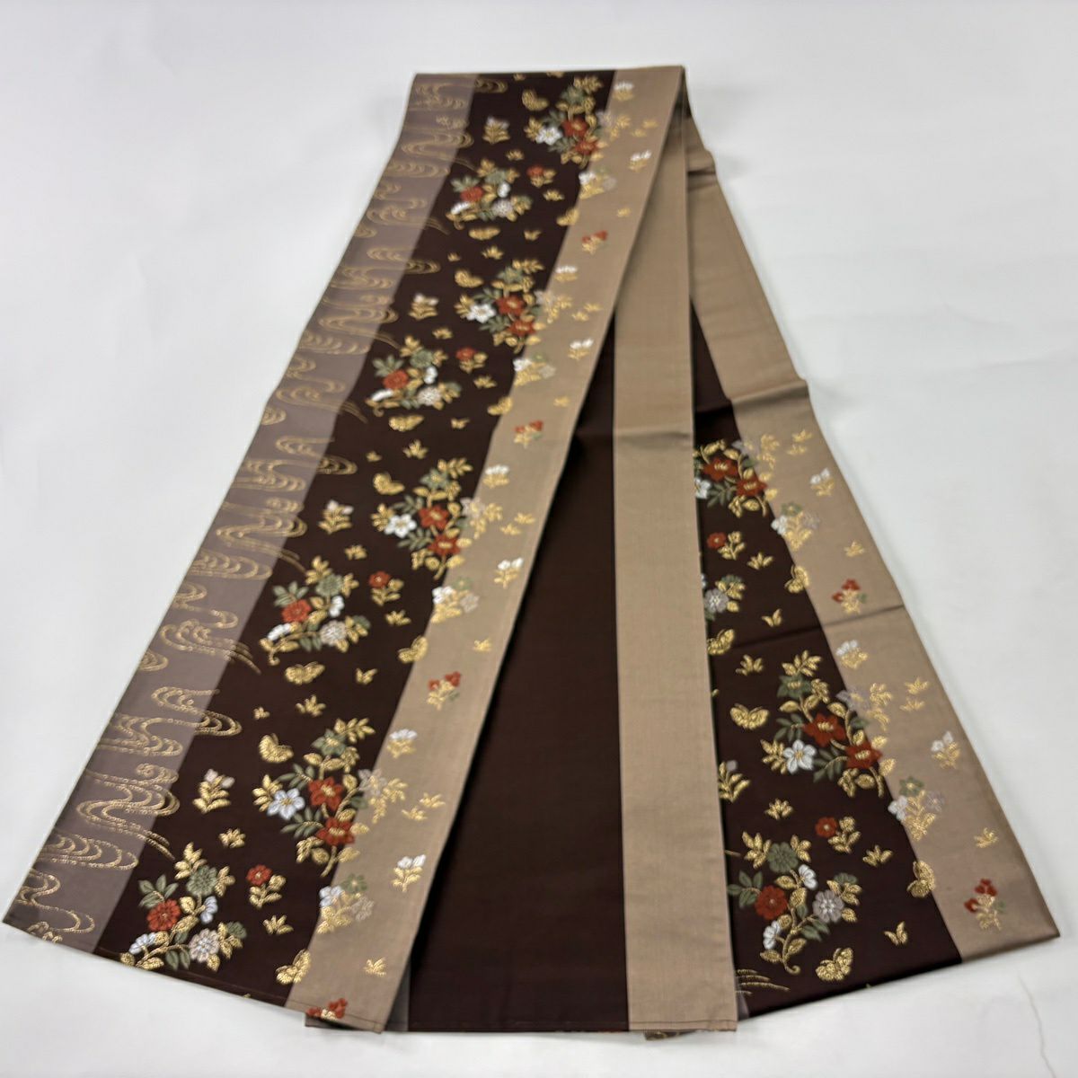 【美品】 袋帶 秀品級 草花紋 蝶 金金箔 唐織 焦茶 六通 純蠶絲