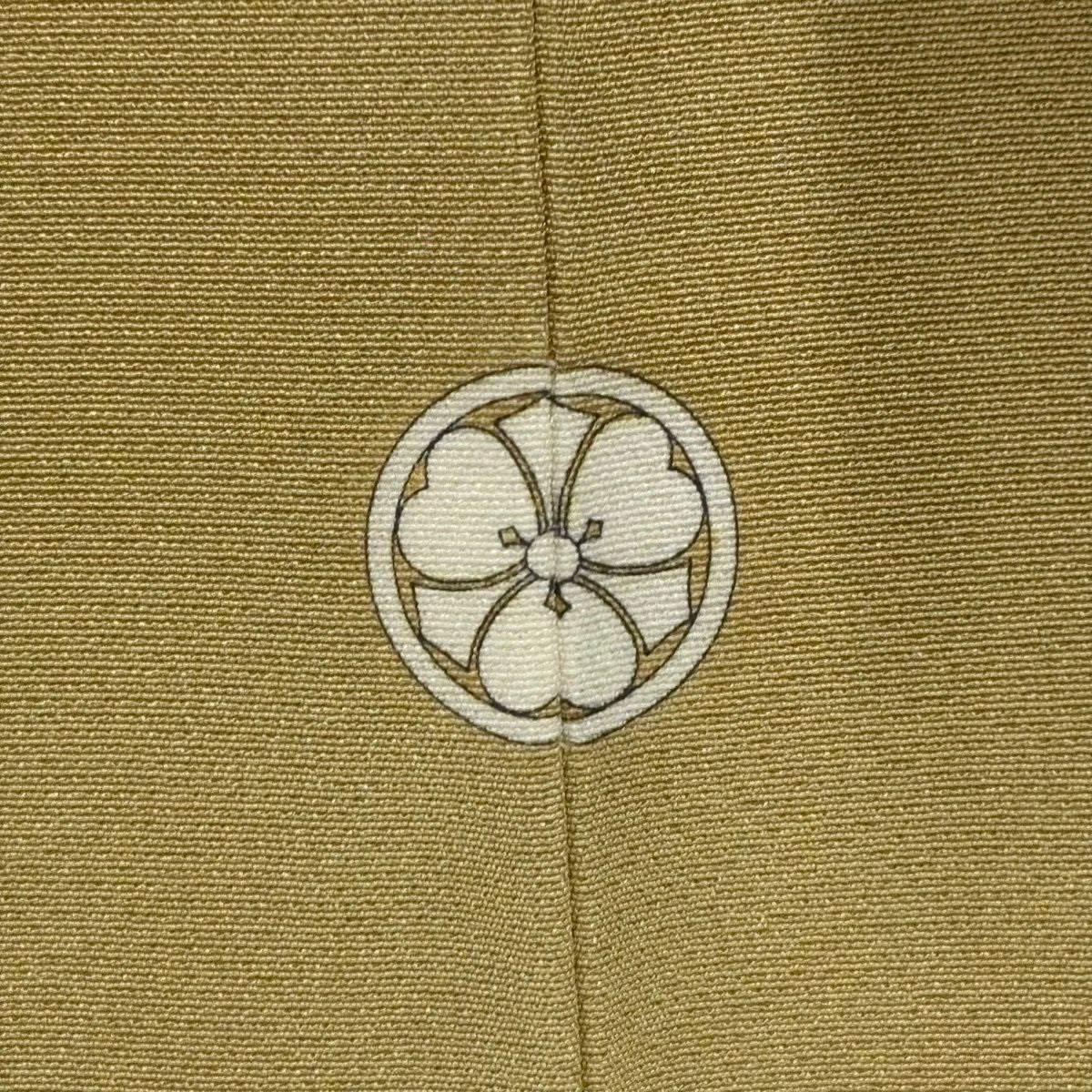 色留袖禮服 身長155.5cm 袖長63.5cm S 雙層 建物 かるた 金銀彩 淺黃土 純蠶絲 優品級 三つ紋