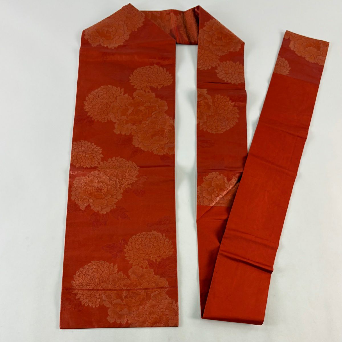 【美品】 名古屋帶 優品級 牡丹 茜 純蠶絲