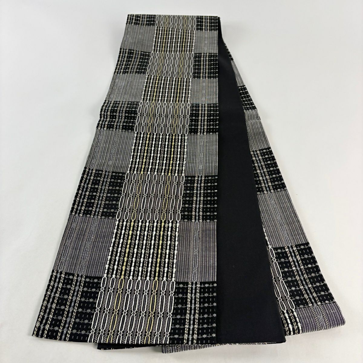 【美品】 袋帶 秀品級 市松樹 幾何 黑 全通 純蠶絲