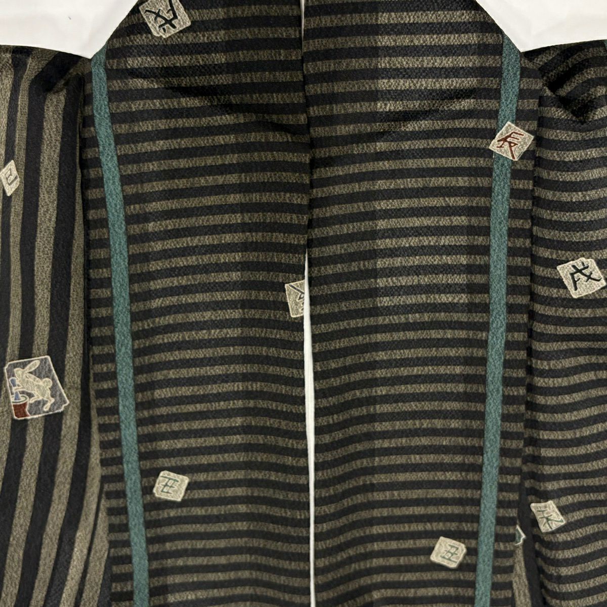 【美品】 小紋 身長152cm 袖長61cm S 雙層 干支 縞 黑灰 純蠶絲 秀品級
