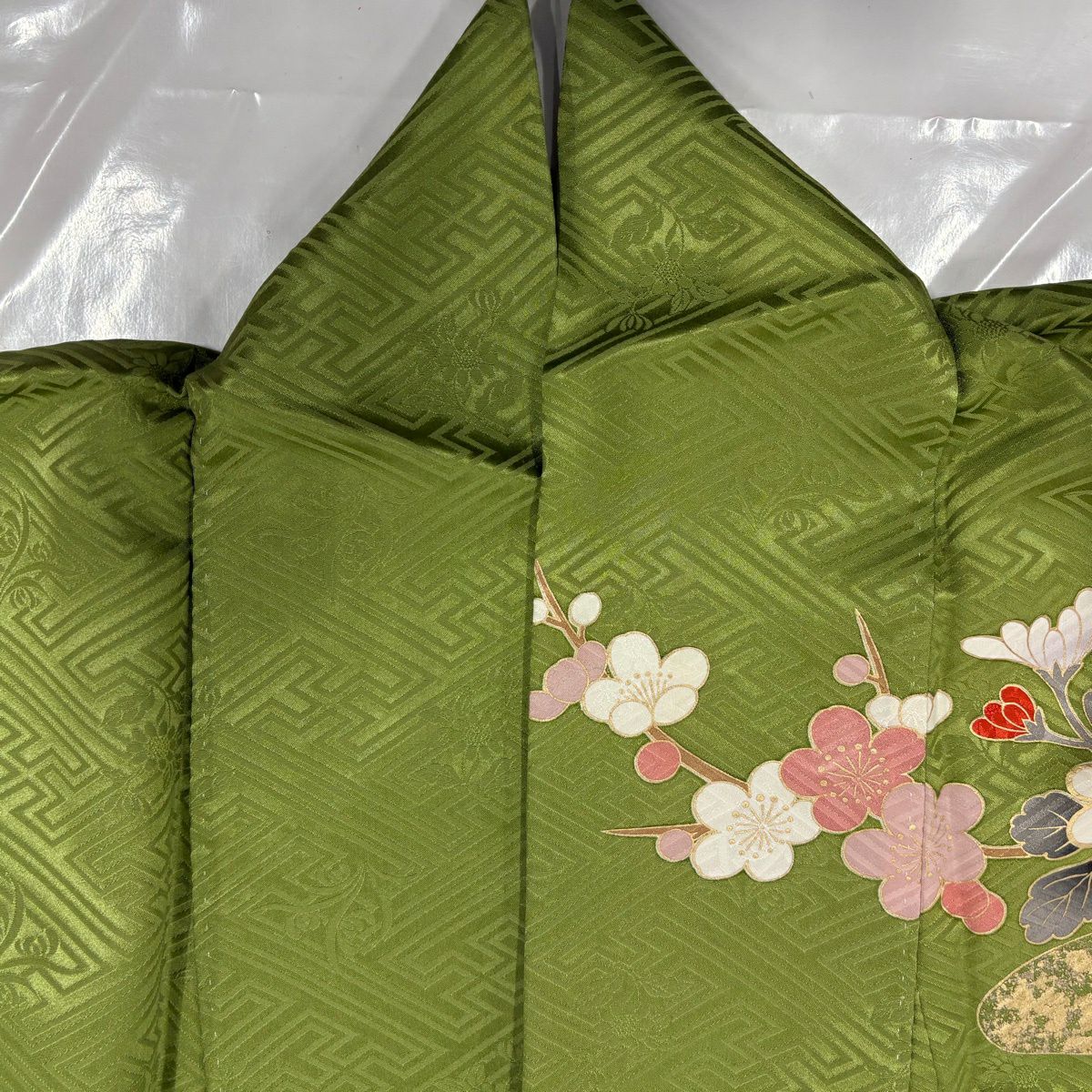 【美品】振袖禮服 身長161cm 袖長64cm M 雙層 牡丹 松樹竹子梅花 金糸 金銀彩 蓬色 純蠶絲 秀品級