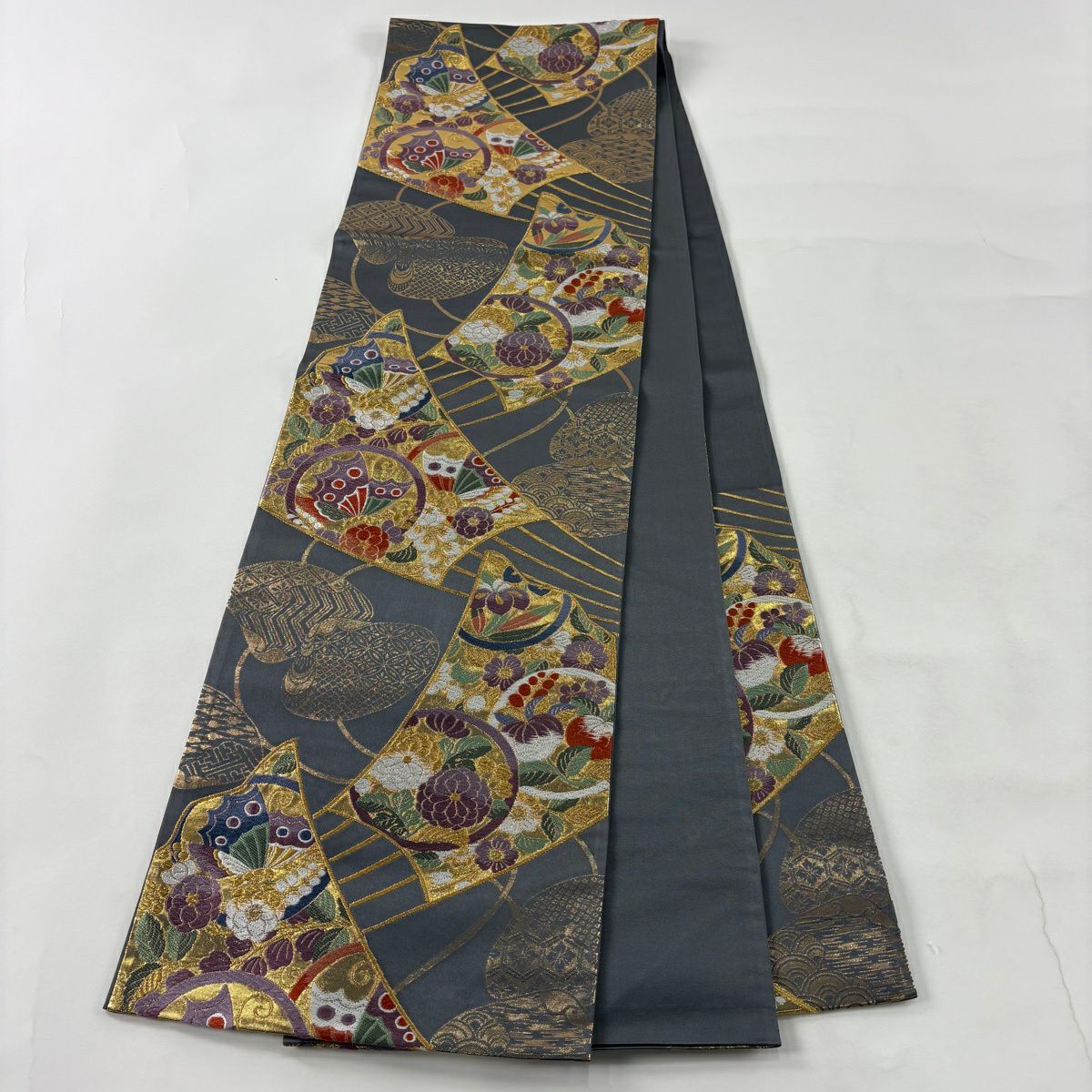 【美品】 袋帶 秀品級 桃山錦 扇子 貝合 金絲 唐織 灰色 六通 純蠶絲