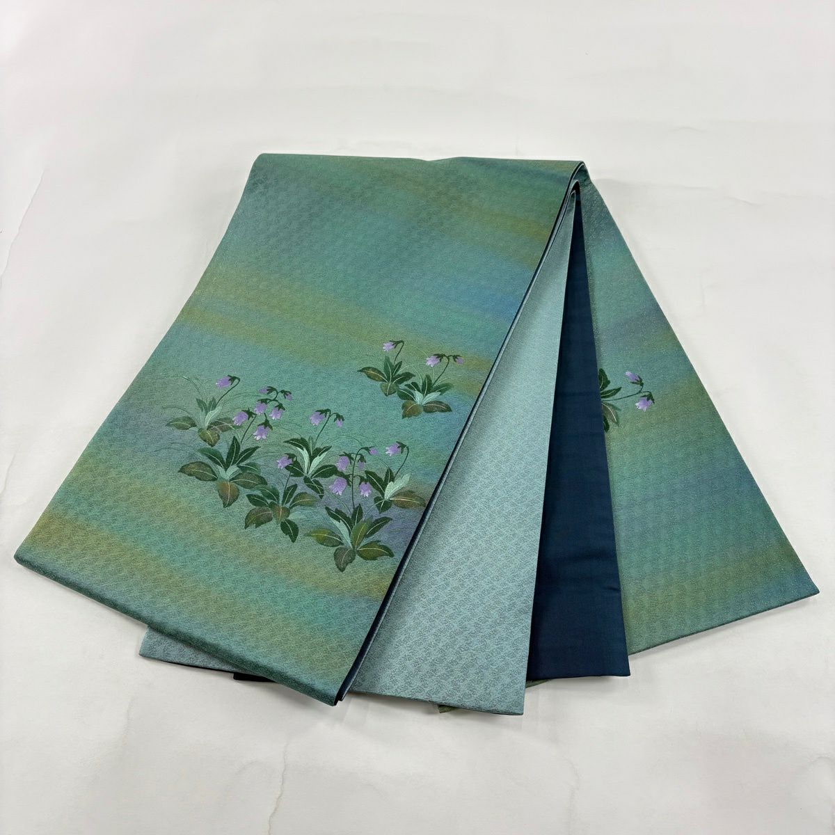 【美品】 袋帶 秀品級 落款 草花紋 霞 銀線 漸層 青綠 大鼓圖案 純蠶絲