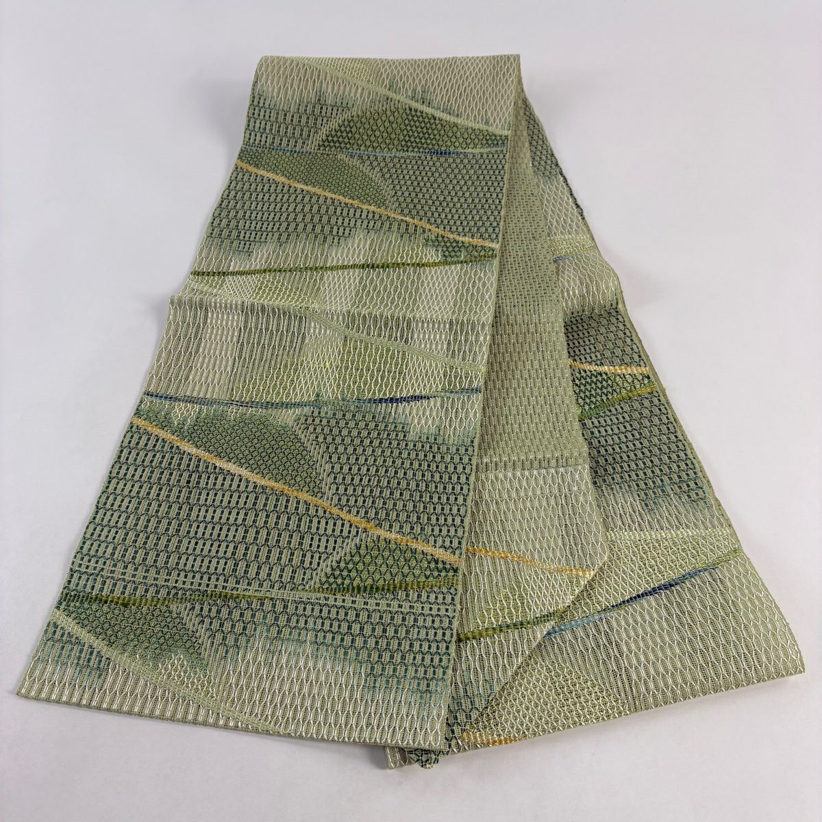 【美品】 名古屋帶 秀品級 夏帶 八寸名古屋帶 松樹葉仕立 雜色幾何學 薄綠 純蠶絲