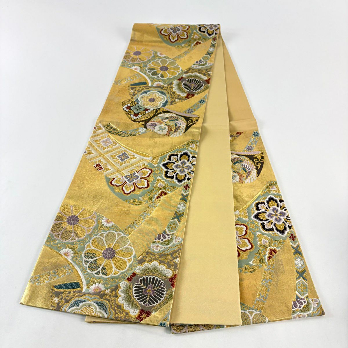 【美品】 袋帶 秀品級 誰が袖 花唐草紋 金糸 唐織 金色 六通 純蠶絲