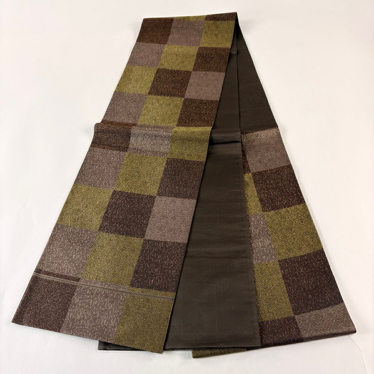 【美品】 袋帶 秀品級 市松樹 よろけ縞 金糸 紅茶 六通 純蠶絲