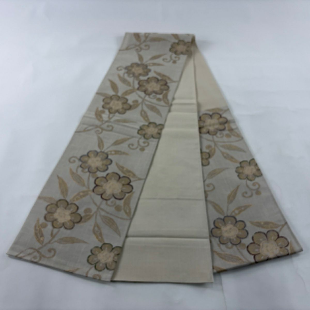 【美品】 袋帶 秀品級 草花紋 金糸 金金箔 灰茶 六通 純蠶絲