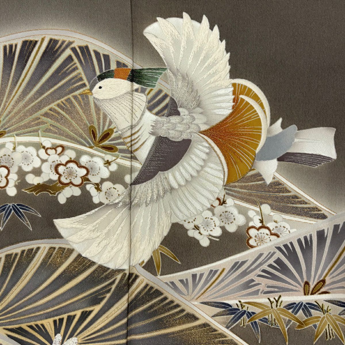 灰色留袖禮服 身長167cm 袖長67.5cm L 雙層 鳥 松樹竹子梅花 刺繡 金銀彩 純蠶絲 名品級 一つ紋