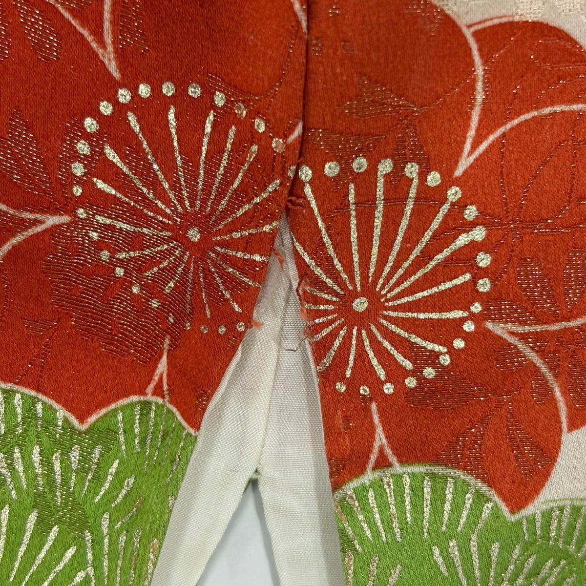 【庫存清倉】振袖禮服 身長158cm 袖長64cm M 雙層 枝梅花 笠松樹 金絲 金銀彩 奶油色 純蠶絲 名品級