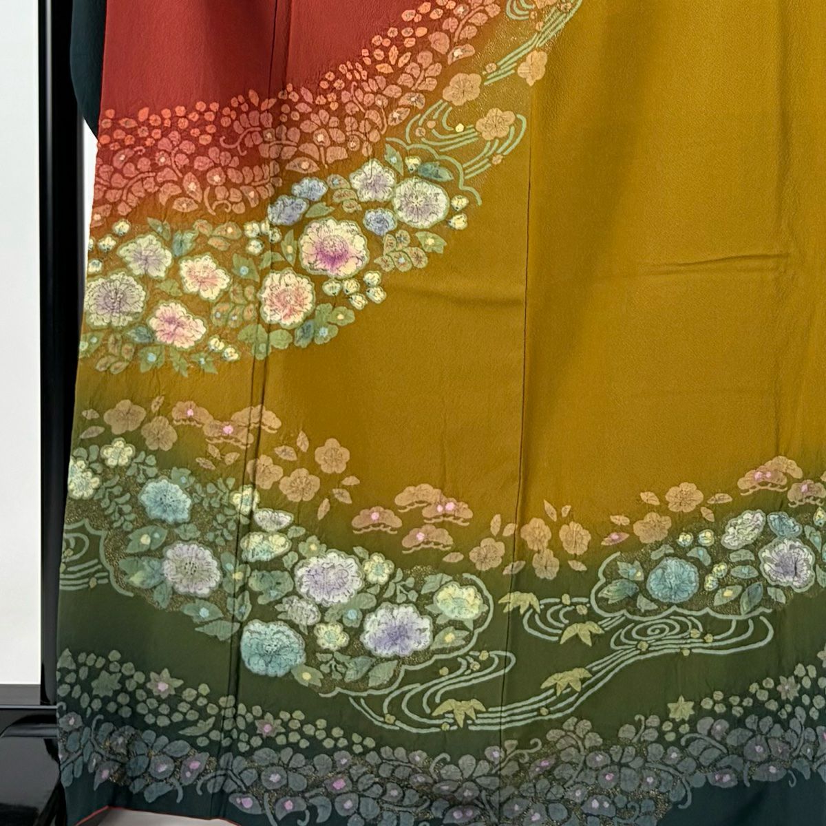 【清倉特賣】振袖禮服 身長168cm 袖長70cm L 雙層 草花紋紋 流水 金彩裝飾 染分 茜色 純蠶絲 名品級