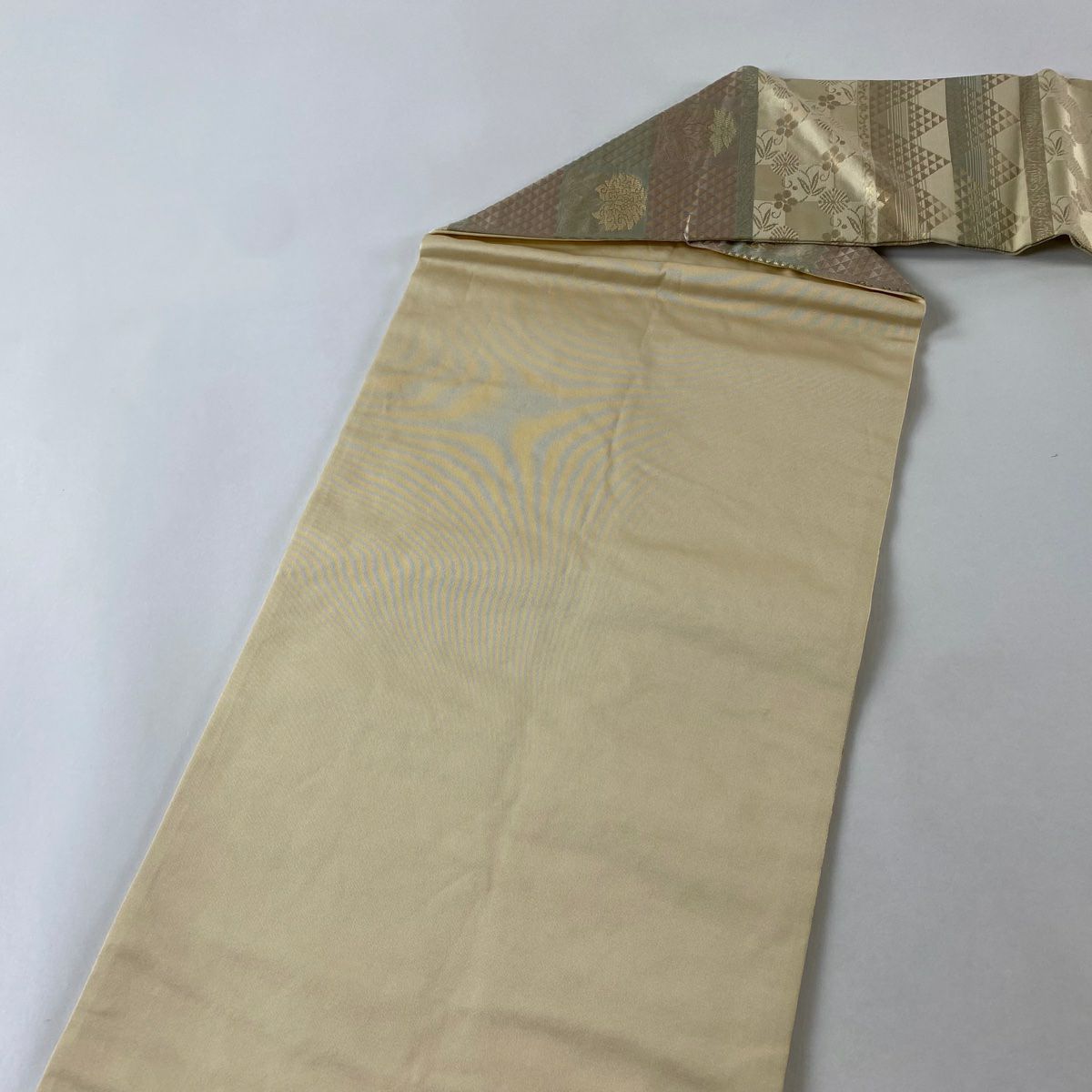 【庫存清倉】 名古屋帶 美品 秀品級 雞頭 蘆葦藤 金金箔 米色 純蠶絲