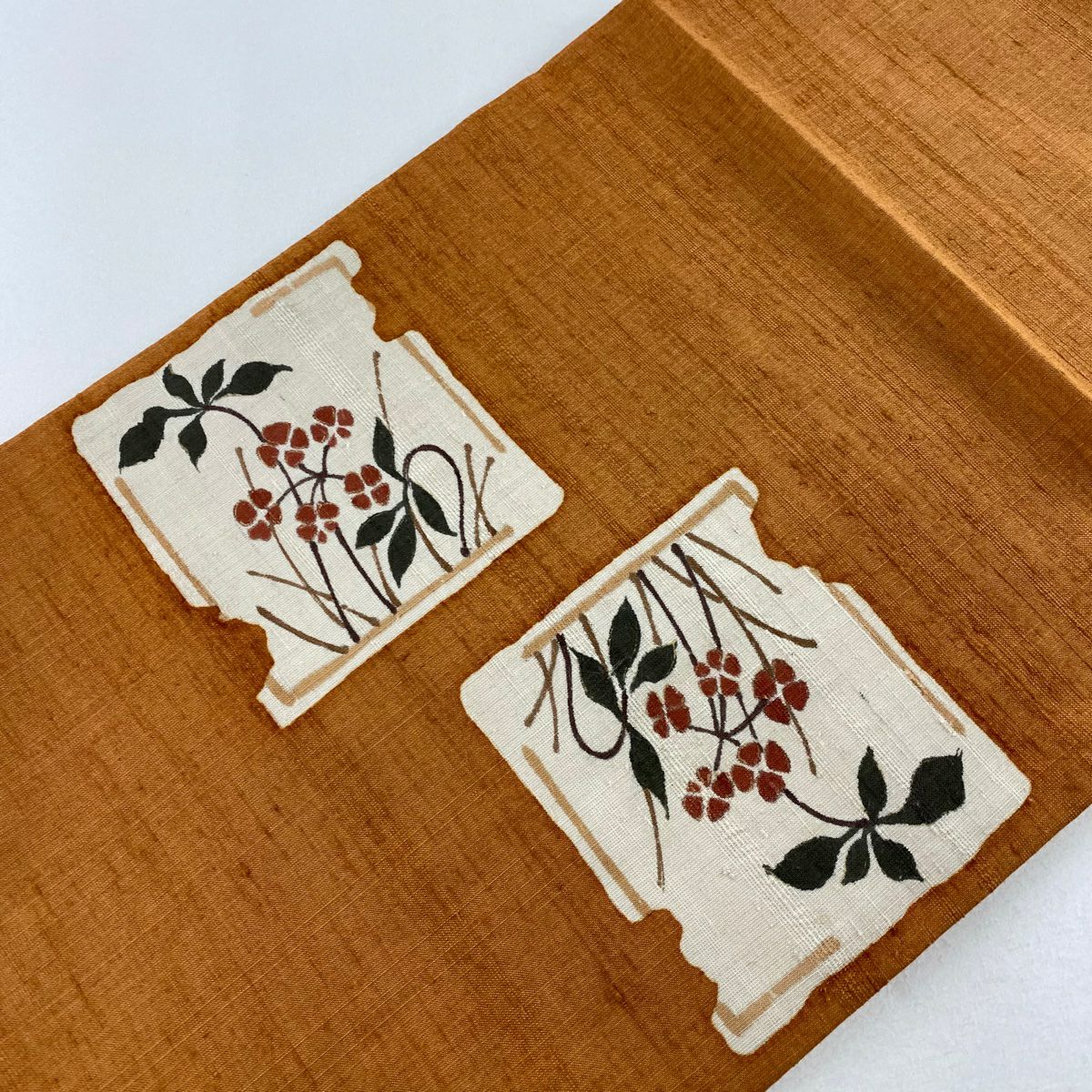【庫存清倉】 開口名古屋帶 美品 秀品級 紬織織 草花紋紋 金彩裝飾 橙色 純蠶絲