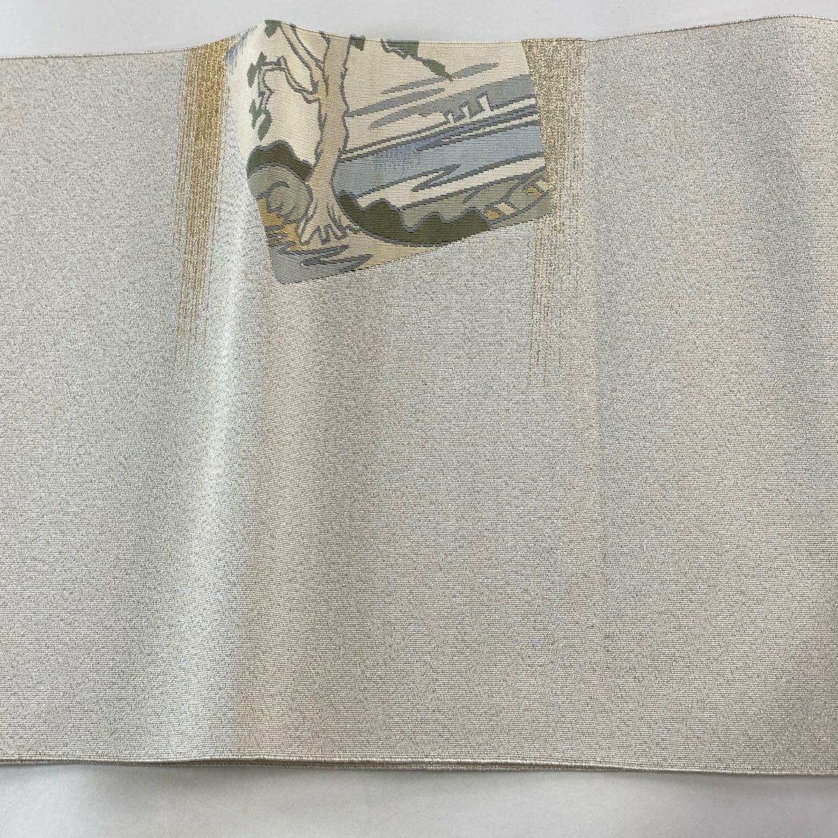 【庫存清倉】 名古屋帶 優品級 八寸名古屋帶 松樹葉仕立 紙色 樹木 金金箔 奶油色 純蠶絲