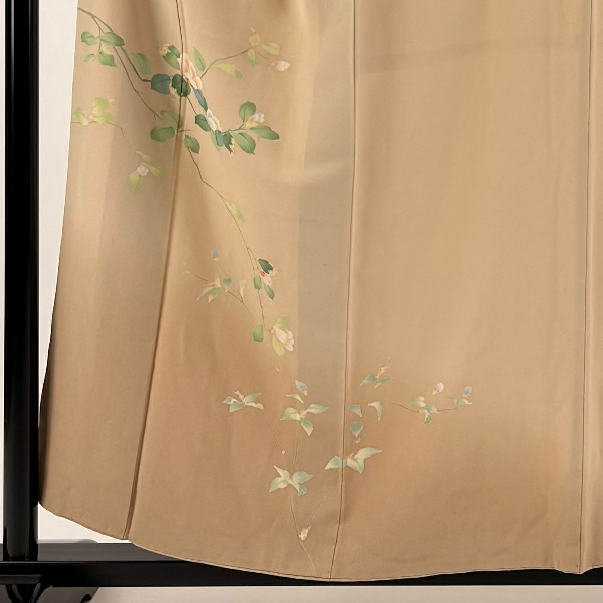 【庫存清倉】 付下 身長156cm 袖長63cm S 雙層 落款有 枝花 椿 漸層 米色 純蠶絲 優品級 一個紋