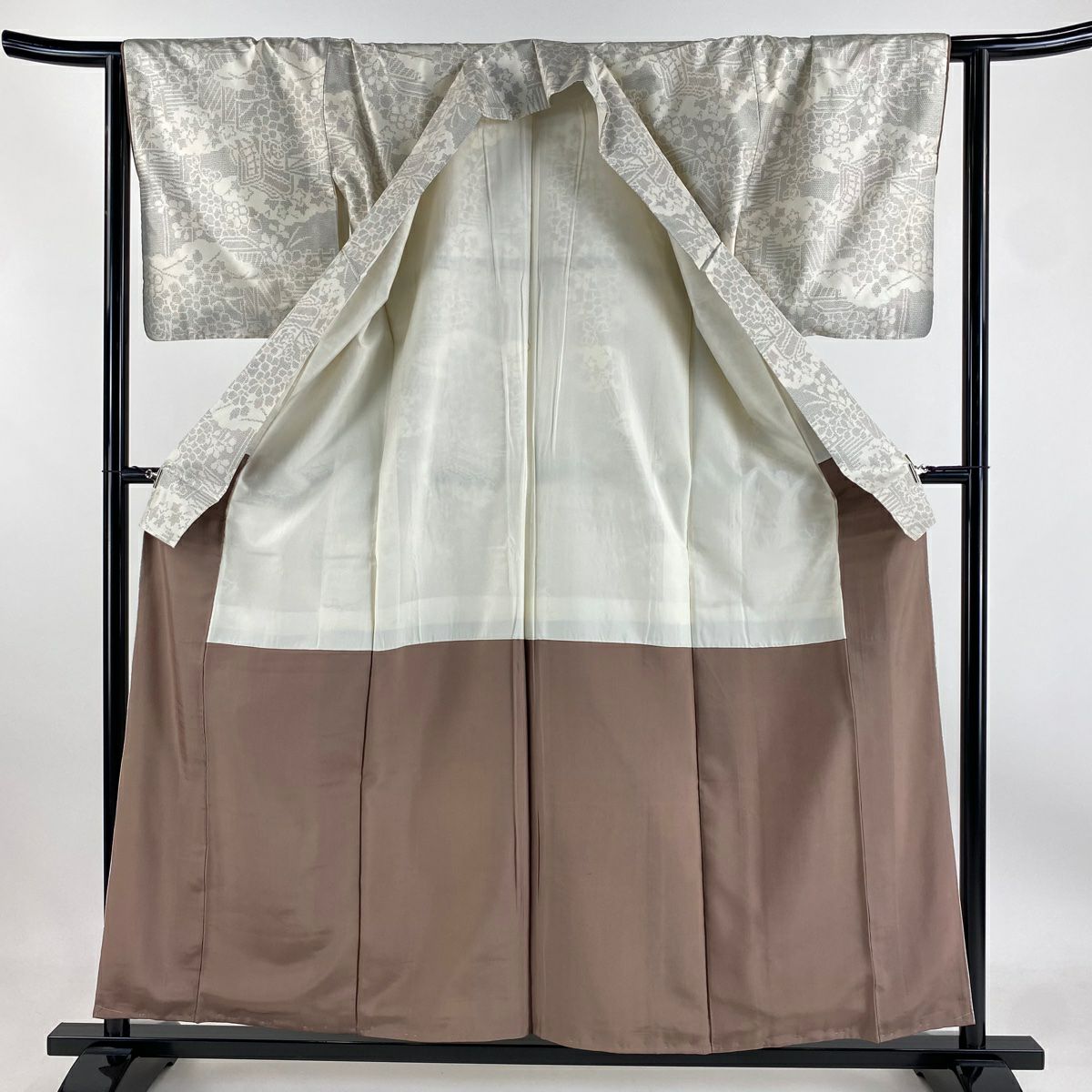 【庫存清倉】 紬織 身長158cm 袖長63.5cm S 雙層 御所車 草花紋 灰白 純蠶絲 優品級