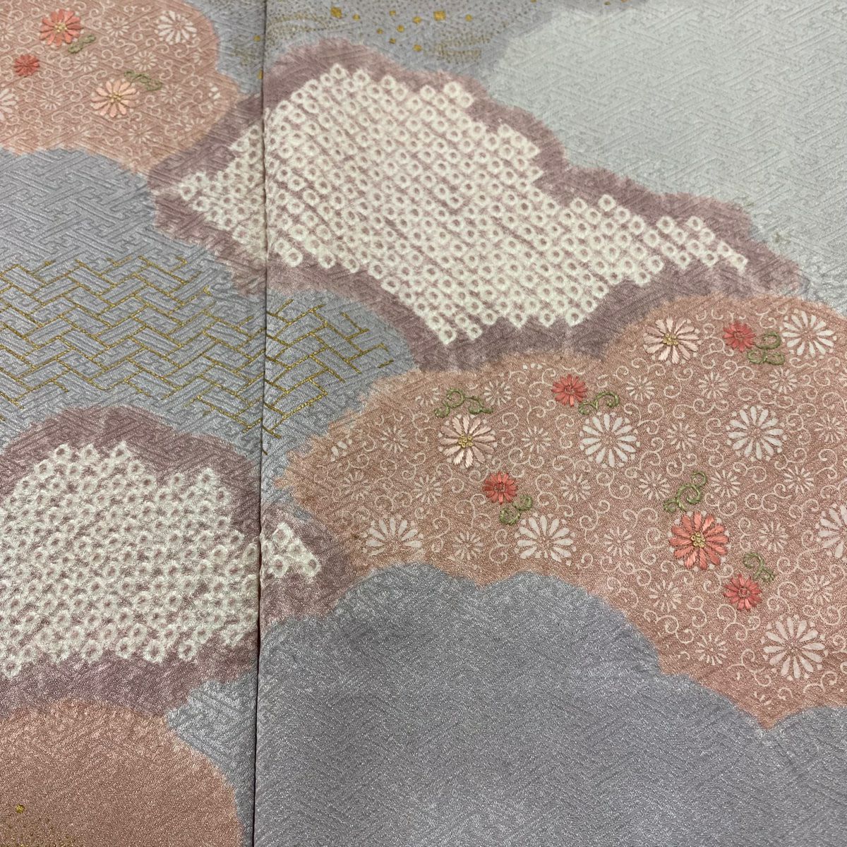 【庫存清倉】 付下 身長156cm 袖長63cm S 雙層 雲紋 菊花唐草紋 絞染 金銀彩 灰 純蠶絲 優品級