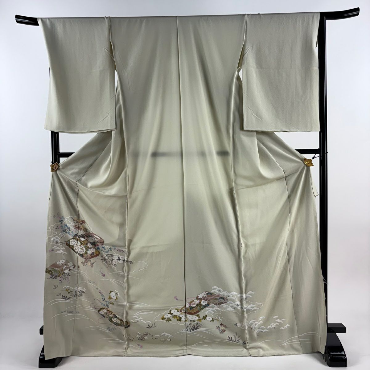 【庫存清倉】 留袖禮服禮服 身長176.5cm 袖長68cm 未仕立 雜花 金彩裝飾 淺綠 純蠶絲 優品級