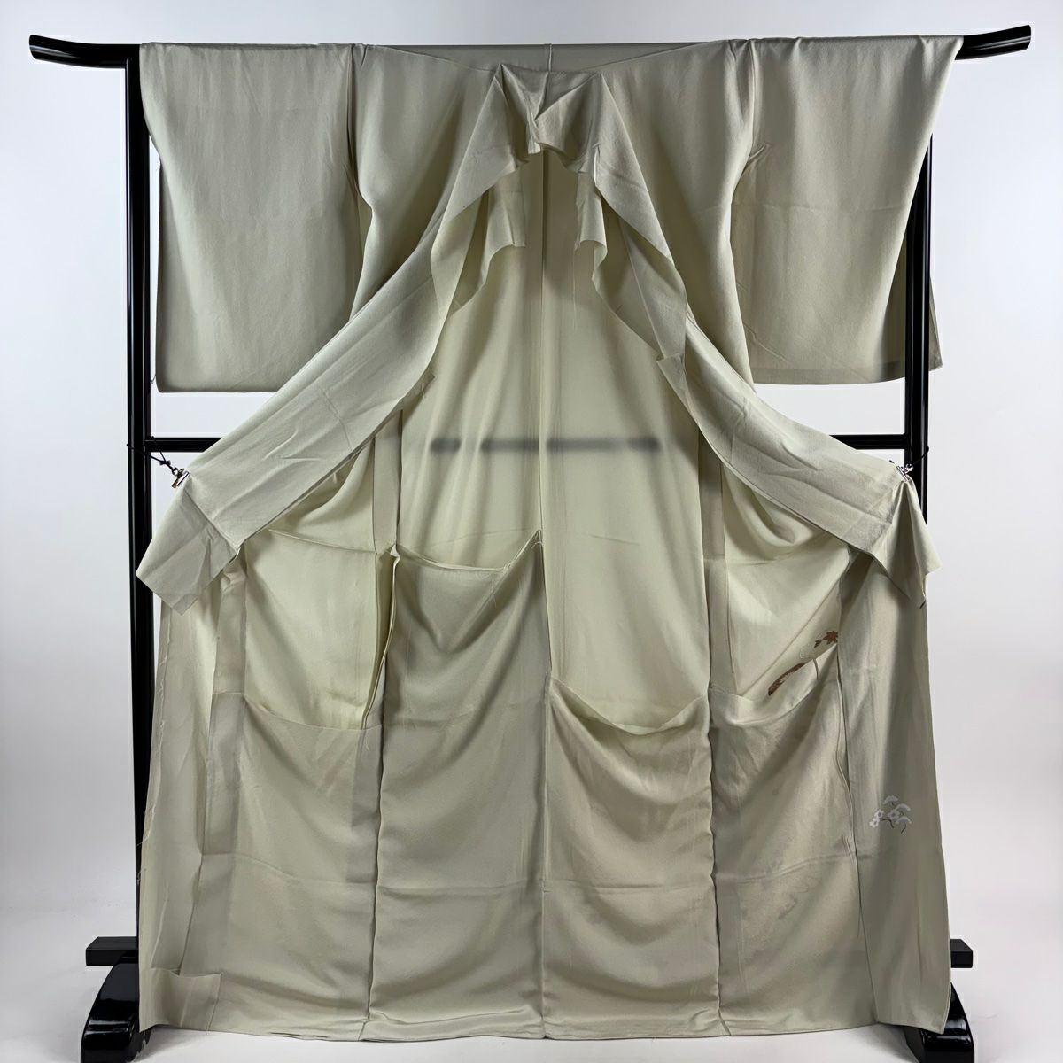 【庫存清倉】 留袖禮服禮服 身長176.5cm 袖長68cm 未仕立 雜花 金彩裝飾 淺綠 純蠶絲 優品級