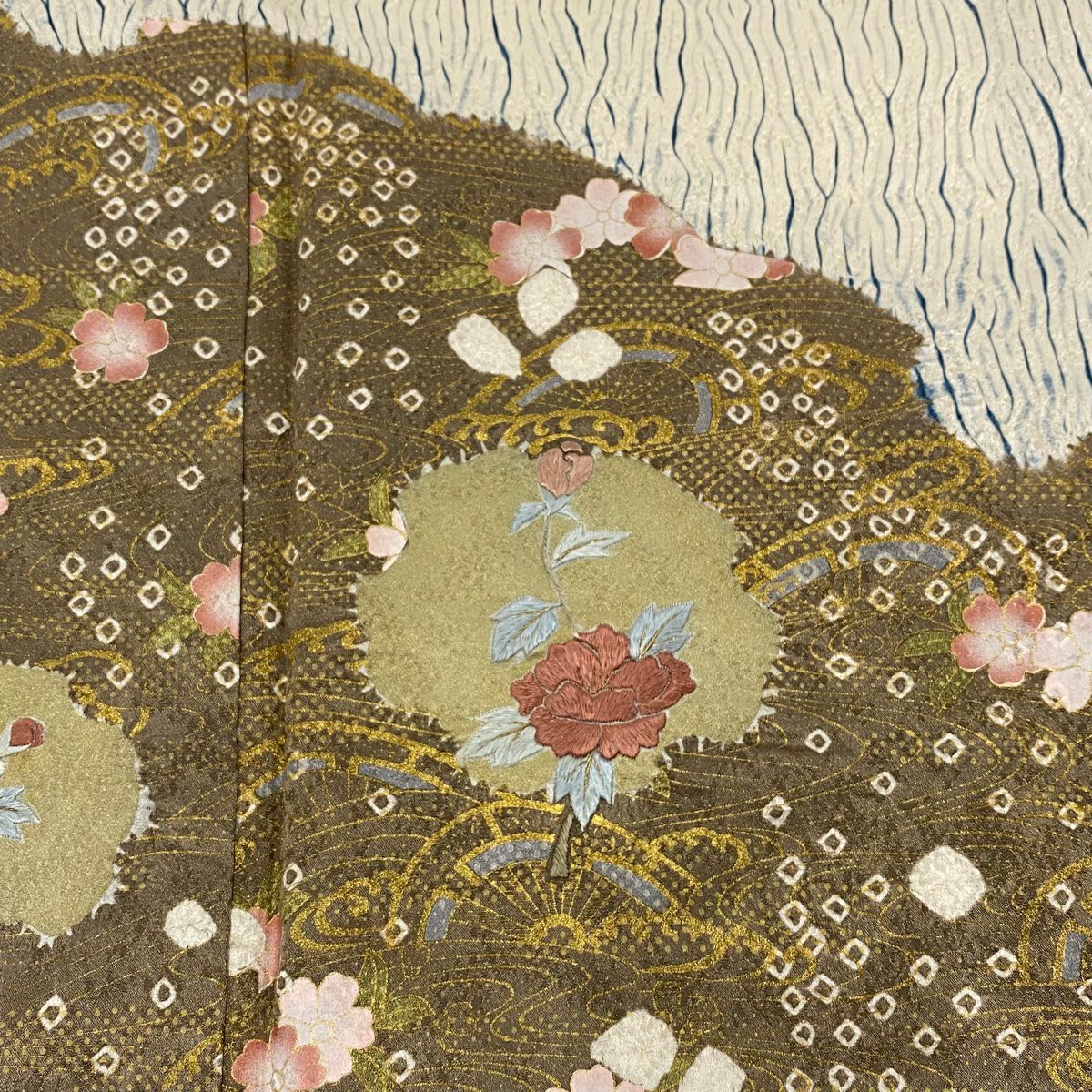【庫存清倉】 付下 身長151.5cm 袖長65cm M 雙層 草花紋紋 流水 金彩裝飾 絞染 奶油色 純蠶絲 優品級