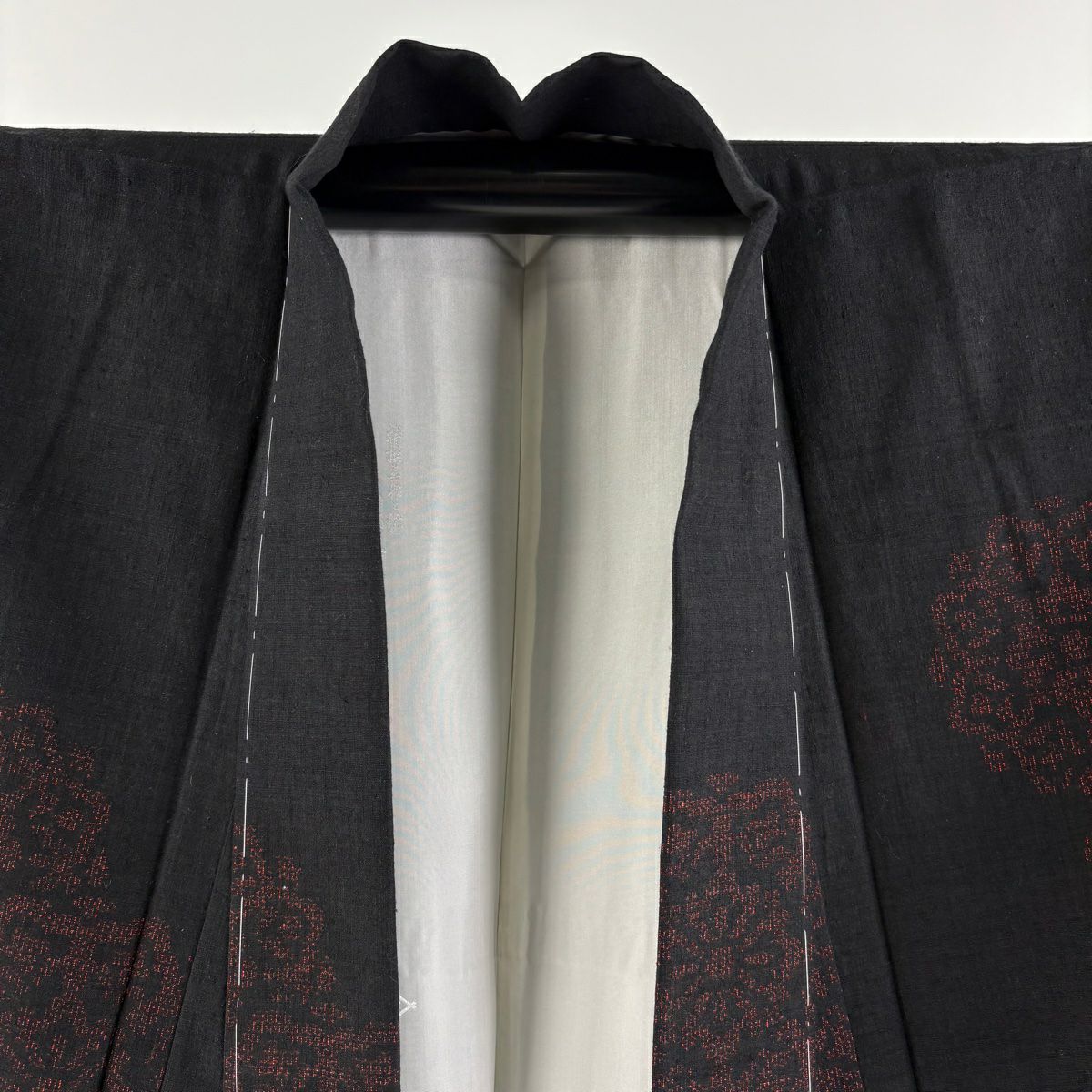 【清倉特賣】 【美品】結城紬織 身長160.5cm 袖長64.5cm M 雙層 本場結城紬織 寶石領 藤貫股份有限公司 有證明 華紋 龜甲絣 黑 純蠶絲 逸品級