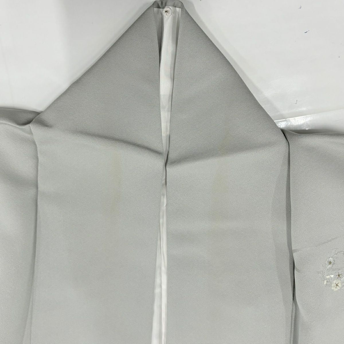 【庫存清倉】 付下 身長158cm 袖長63.5cm S 雙層 花丸紋 地紋 刺繡 金絲 灰色 純蠶絲 優品級
