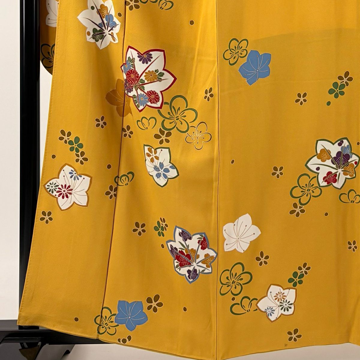 【庫存清倉】振袖禮服 身長159cm 袖長64cm M 雙層 葉柄 草花紋紋 金彩裝飾 山吹 純蠶絲 名品級