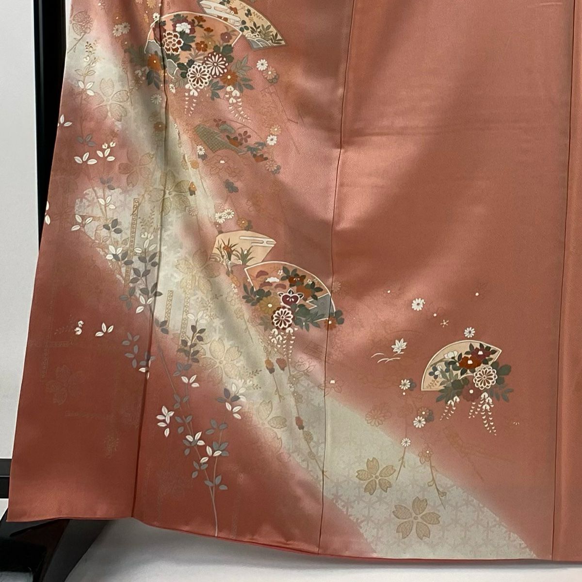【庫存清倉】 付下 身長167cm 袖長65cm M 雙層 扇子面 草花紋紋 金銀彩 漸層 鮭粉色 純蠶絲 優品級