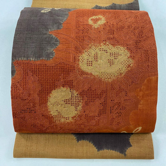 【庫存清倉】 開口名古屋帶 美品 秀品級 紬織織 牡丹 枝梅花 刺繡 紅茶 純蠶絲