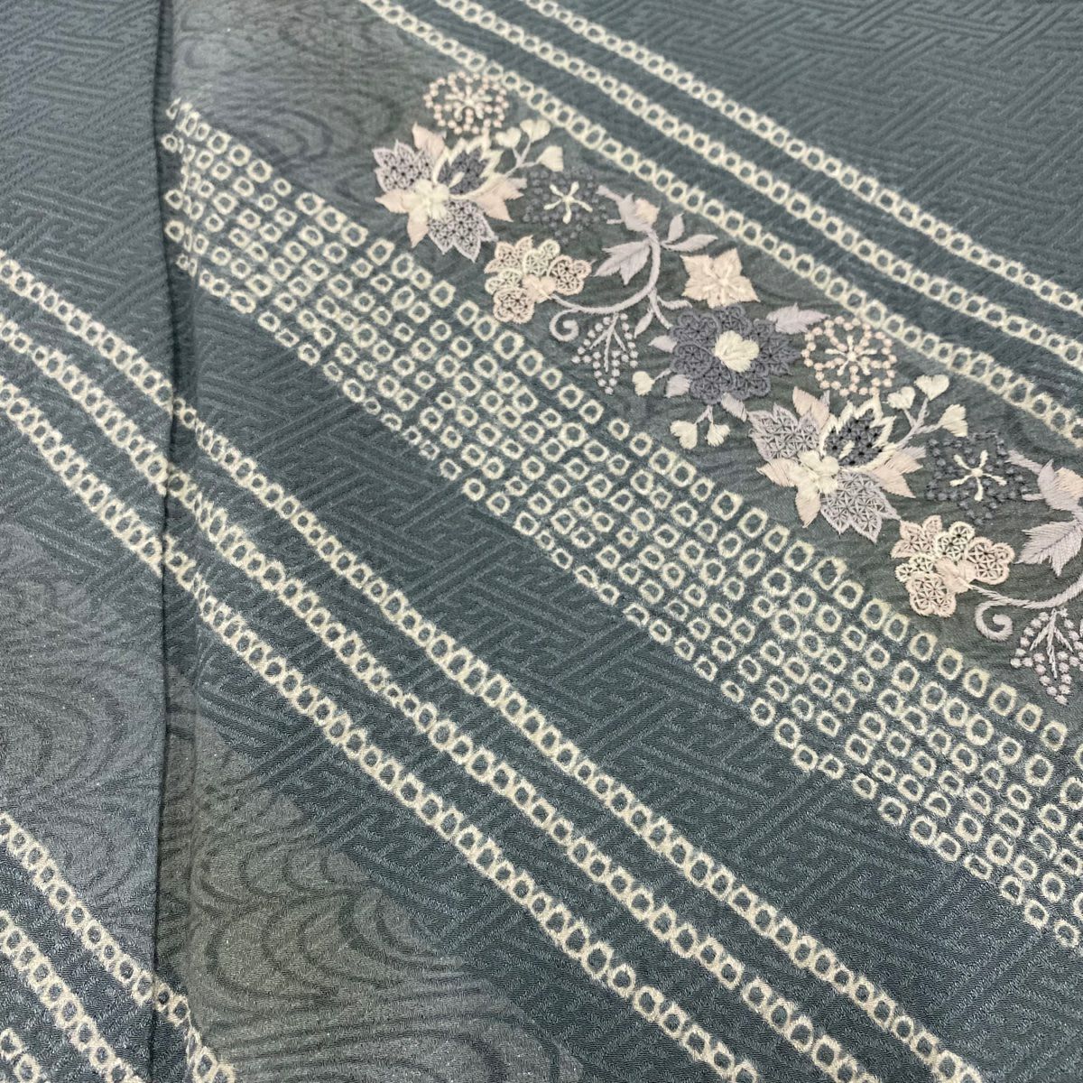【庫存清倉】 付下 身長158cm 袖長64.5cm M 雙層 草花紋紋 流水刺繡 絞染 灰綠 純蠶絲 優品級