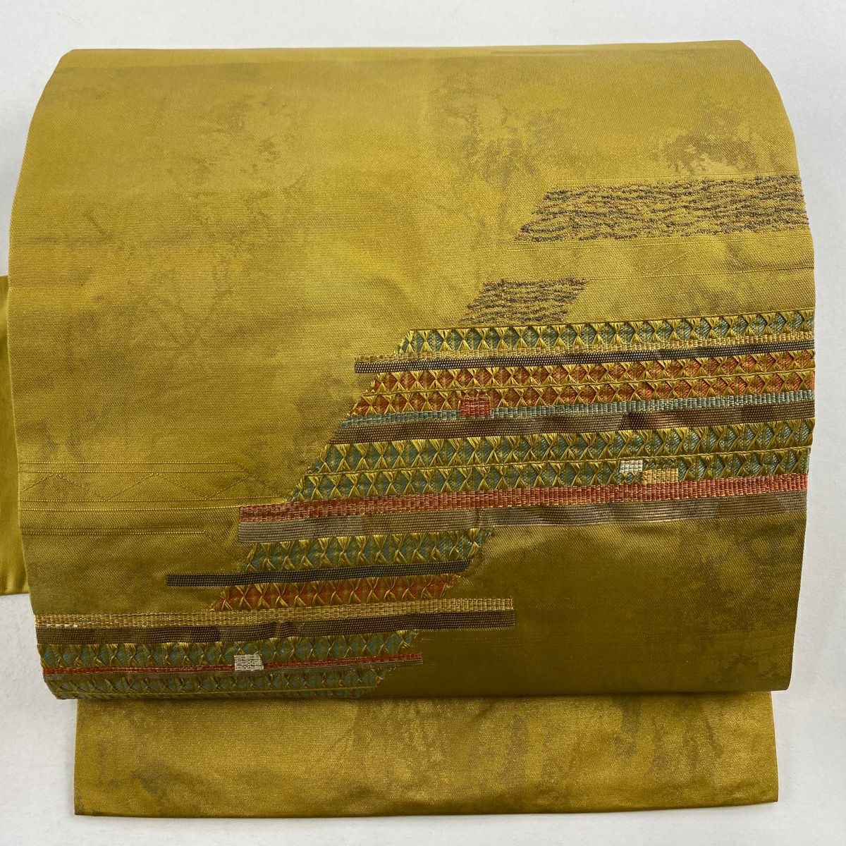 【庫存清倉】 名古屋帶 美品 秀品級 幾何圖案 金金箔 拉麵線 黃土色 純蠶絲