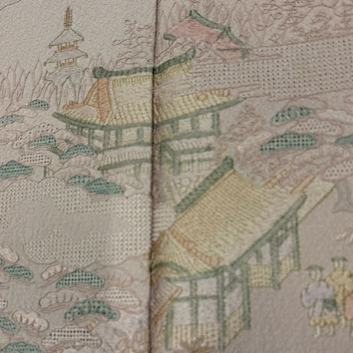 【庫存清倉】 付下 身長154.5cm 袖長62.5cm S 雙層 人物 建築 刺繡 漸層 粉米色 純蠶絲 優品級
