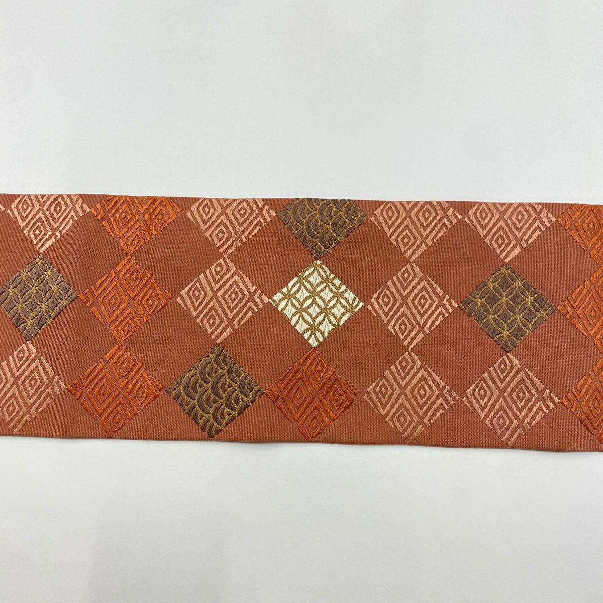 【庫存清倉】 名古屋帶 優品級 菱形 青海波 刺繡 金金箔 粉色 純蠶絲