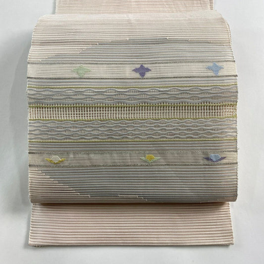 【清倉特賣】 名古屋帶 優品級 八寸名古屋帶 松樹葉仕立 夏帶 草花紋紋 斜條紋 銀線 淺粉色 純蠶絲