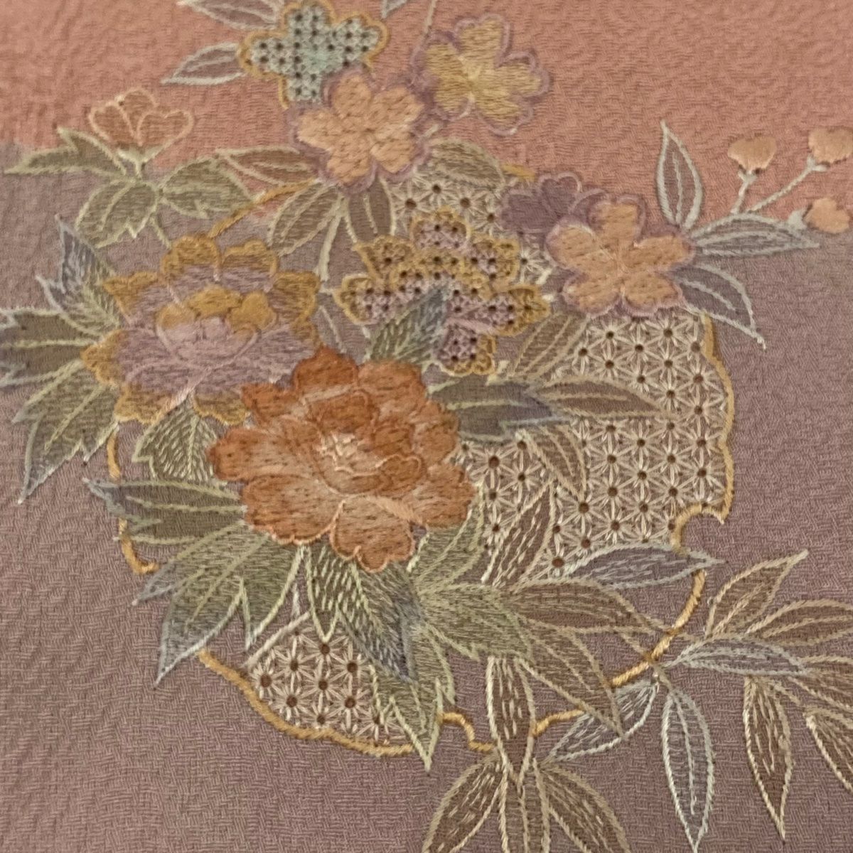 【庫存清倉】訪問服 身長159cm 袖長65cm M 雙層 雪輪 草花紋刺繡 絞染 粉紅 純蠶絲 名品級