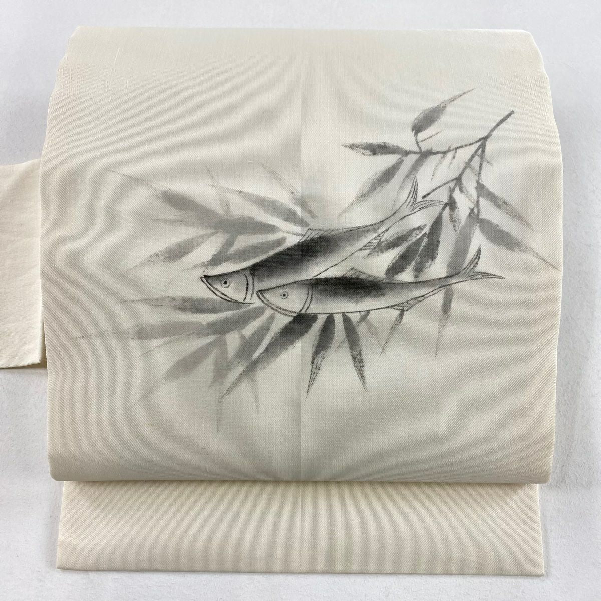 【庫存清倉】 名古屋帶 名品級 夏帶 魚 笹 奶油色 純蠶絲