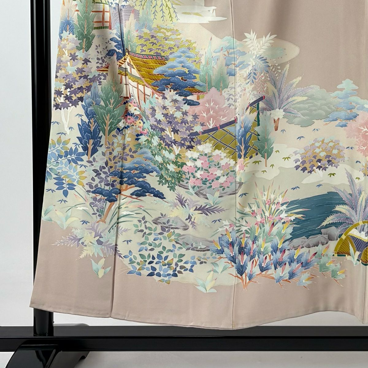 【清倉特賣】 留袖禮服禮服 身長153cm 袖長63cm S 雙層 落款有 風景 松樹竹子梅花 漸層 薄小豆 純蠶絲 名品級 五個紋