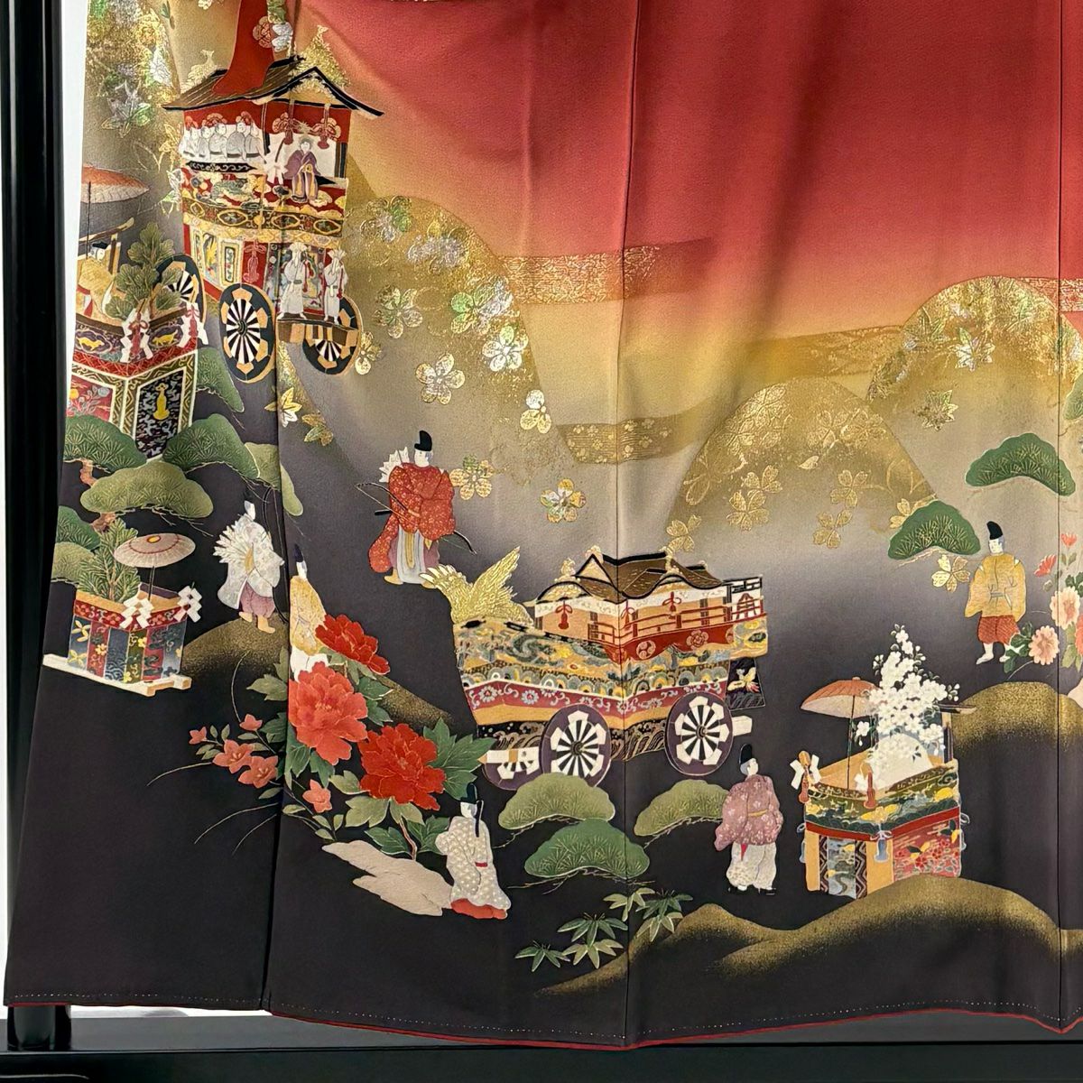 振袖禮服 身長156.5cm 袖長63cm S 雙層 山鉾 人物 金銀彩 染分 紅 純蠶絲 秀品級