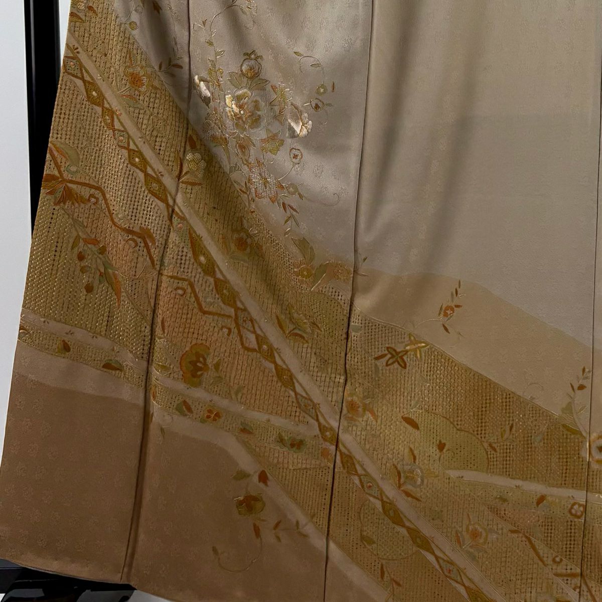 【庫存清倉】訪問服 身長162cm 袖長65cm M 雙層 翠山刺繡 草花紋 紋樣 刺繡 灰茶 純蠶絲 名品級