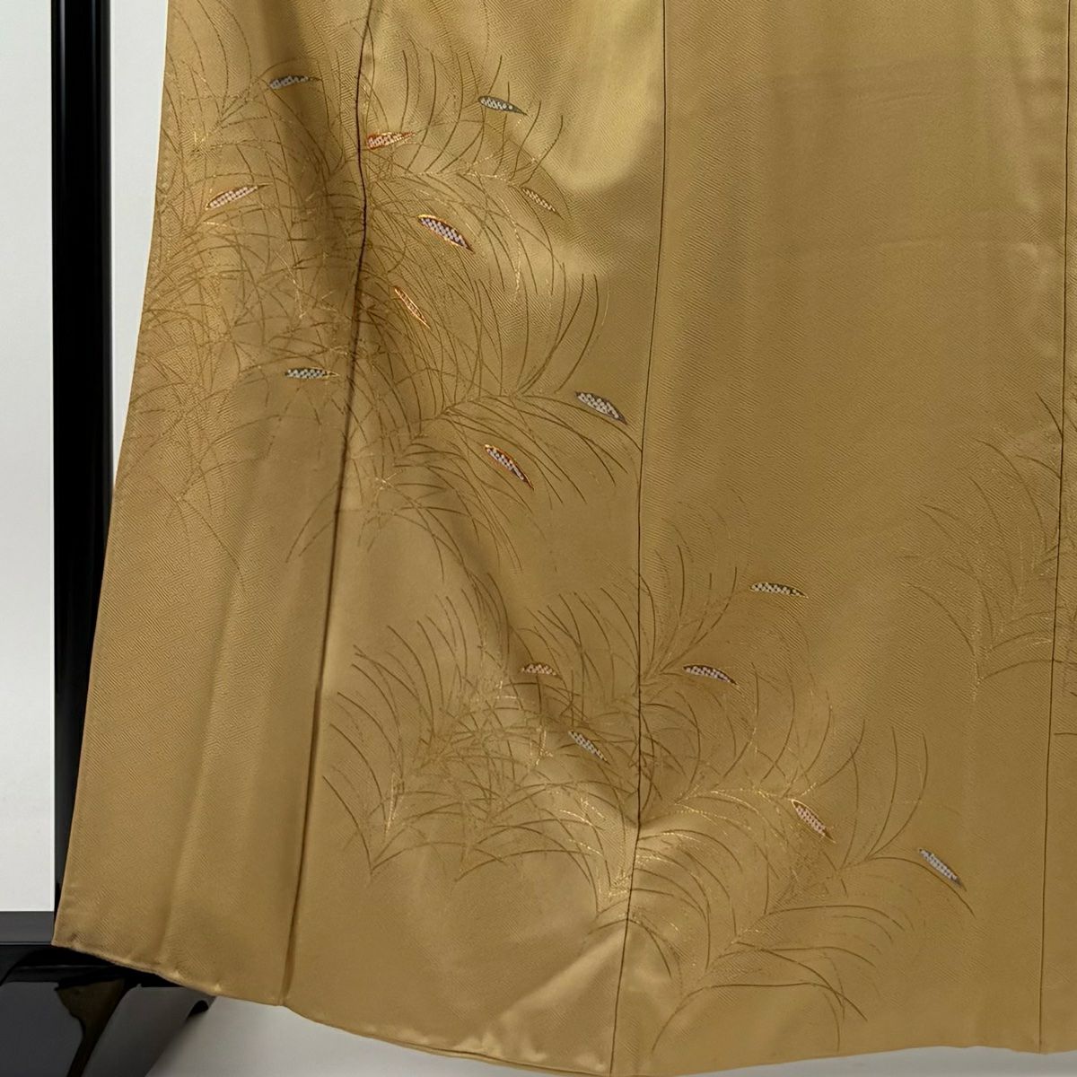 【庫存清倉】 付下 身長162cm 袖長67cm M 雙層 葉紋 金線 金銀彩 淡黃土 純蠶絲 優品級