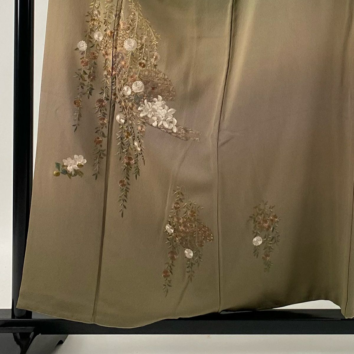 【庫存清倉】 付下 身長156cm 袖長65cm M 雙層 花筏 草花紋刺繡 漸層 灰綠 純蠶絲 名品級 一個紋