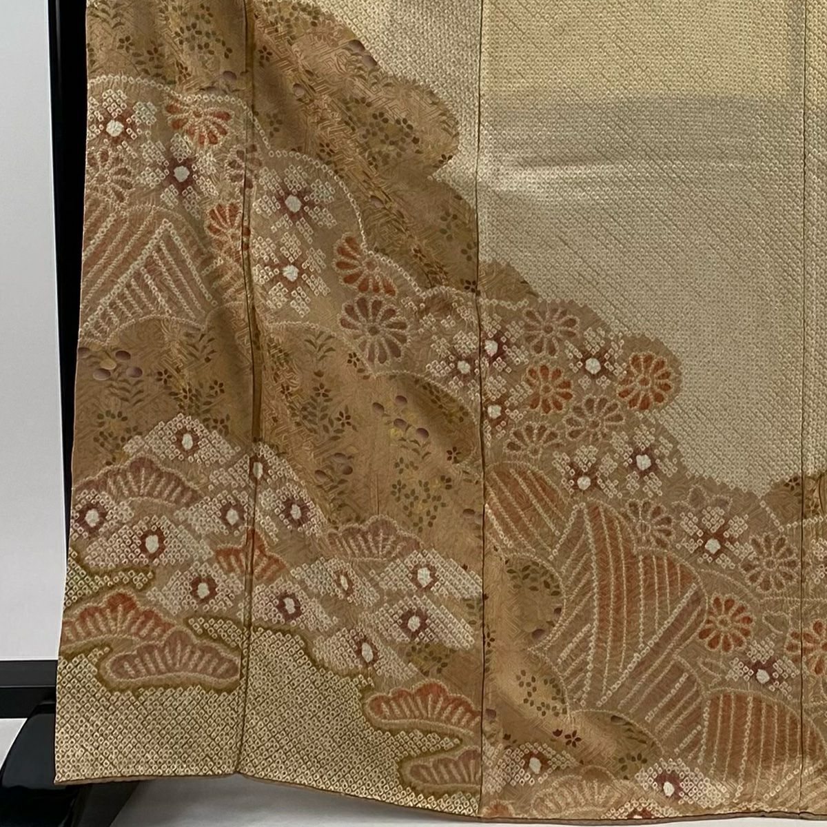 【庫存清倉】訪問服 身長168.5cm 袖長65cm M 雙層 草花紋紋 松樹 金銀彩 絞染 淺茶 純蠶絲 名品級