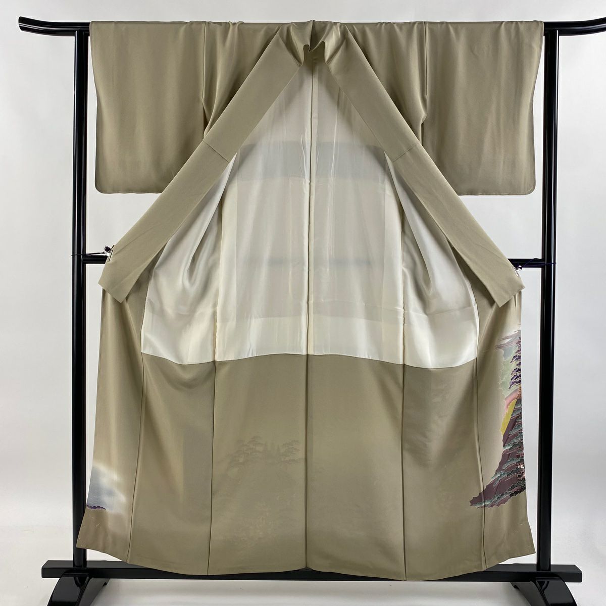 【庫存清倉】 留袖禮服禮服 身長155.5cm 袖長62.5cm S 雙層 落款有 風景 松樹竹子梅花 漸層 米色 純蠶絲 美品 名品級 三つ紋