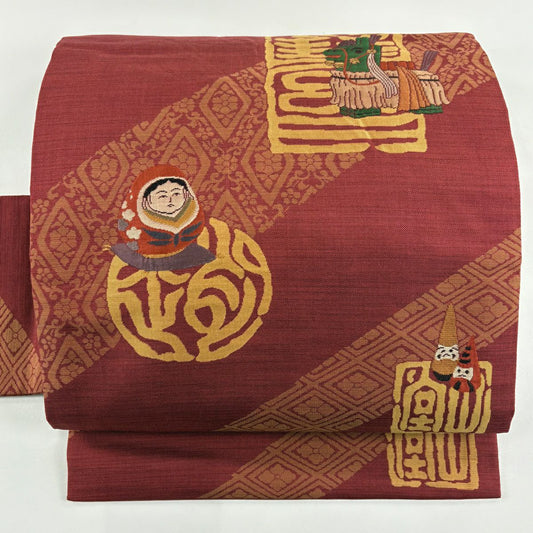 【庫存清倉】 名古屋帶 優品級 文字圖案 玩具 茜色 純蠶絲