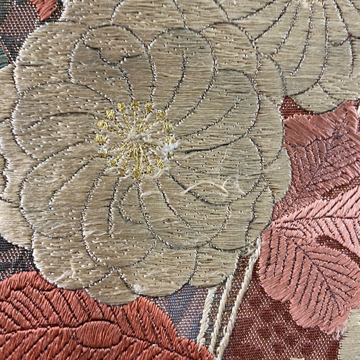 【庫存清倉】 袋帶 優品級 草花紋刺繡 金金箔 淺小豆 大鼓圖案 純蠶絲